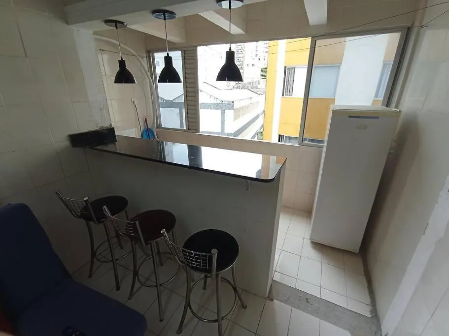 Ca01- Apto Na Quadra-Mar Da Praia Central Com Garagem Balneário Camboriú